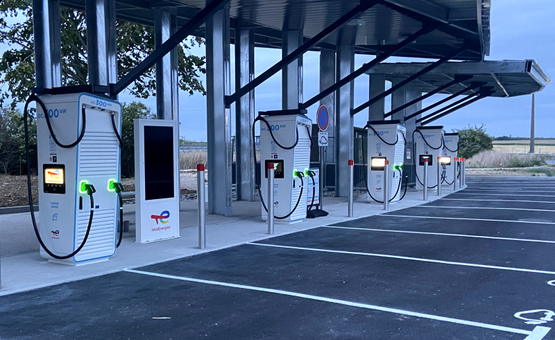 recharge rapide voiture électrique